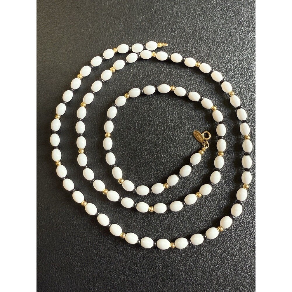 Vtg EVOKE White Beaded Necklace Gold Tone & Black Spacers Chain Excellent 32"